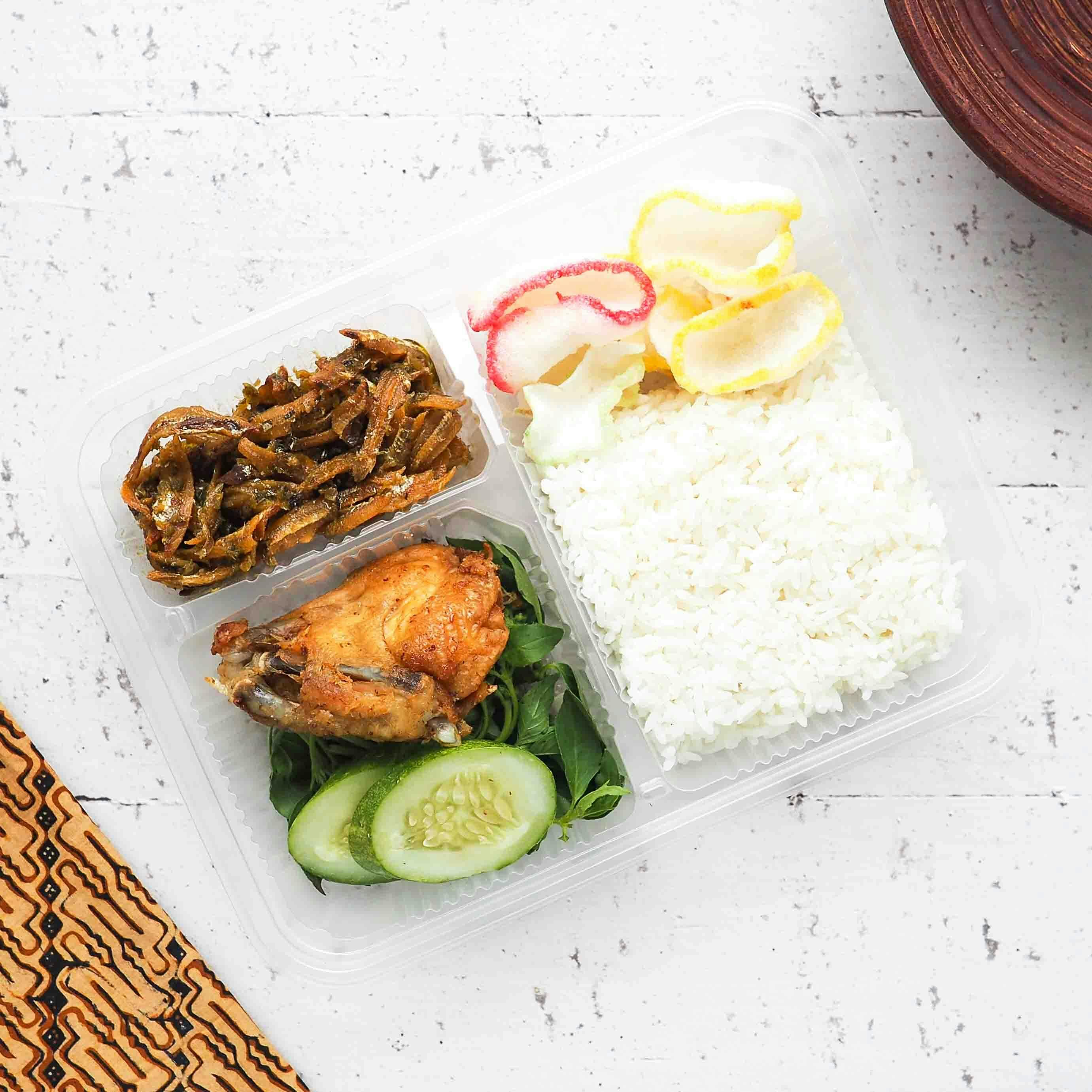 Kulina Catering Harian Jakarta Nasi Liwet Ayam Goreng dan Sambal Teri ala WJ